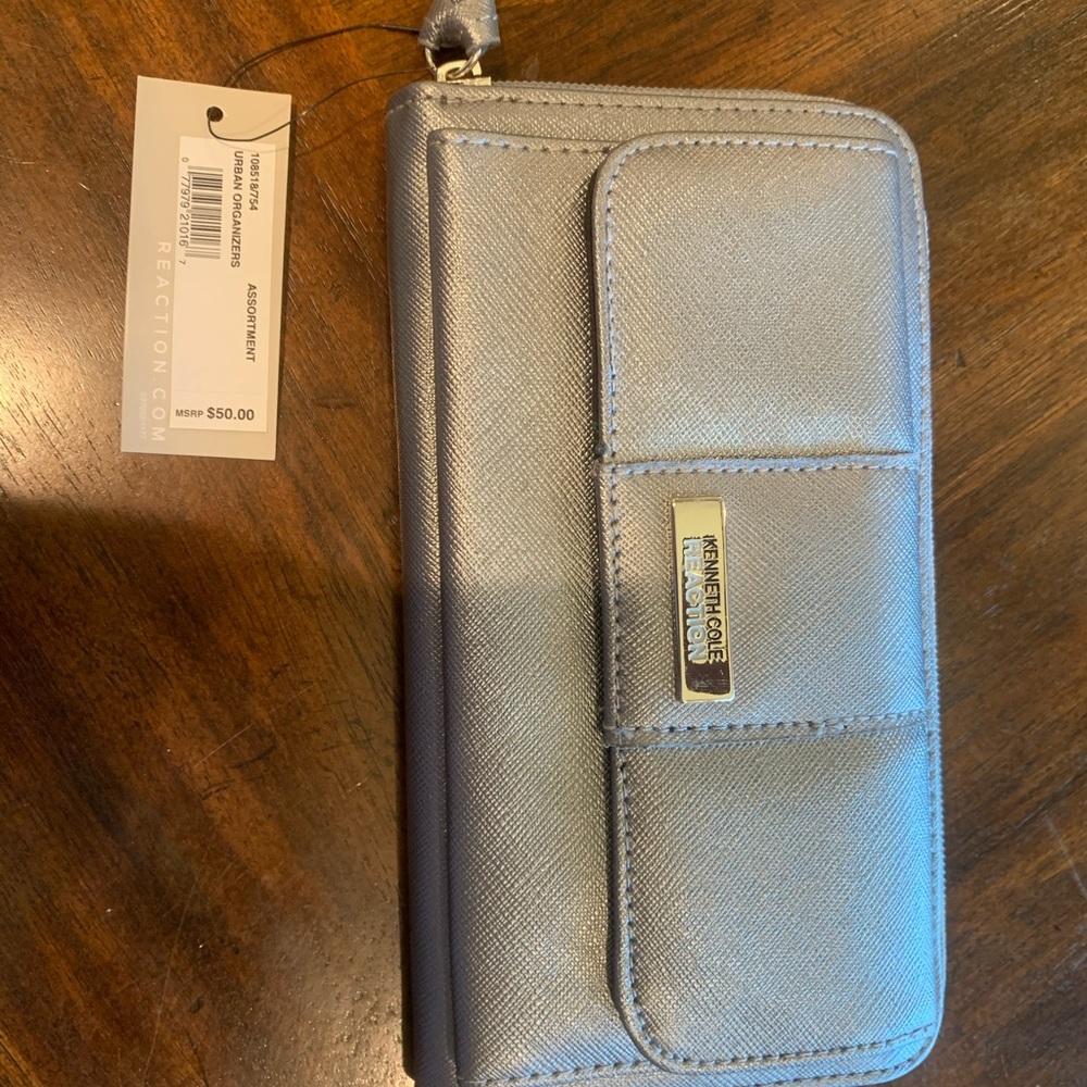 Kenneth Cole Urban Organizer Wallet